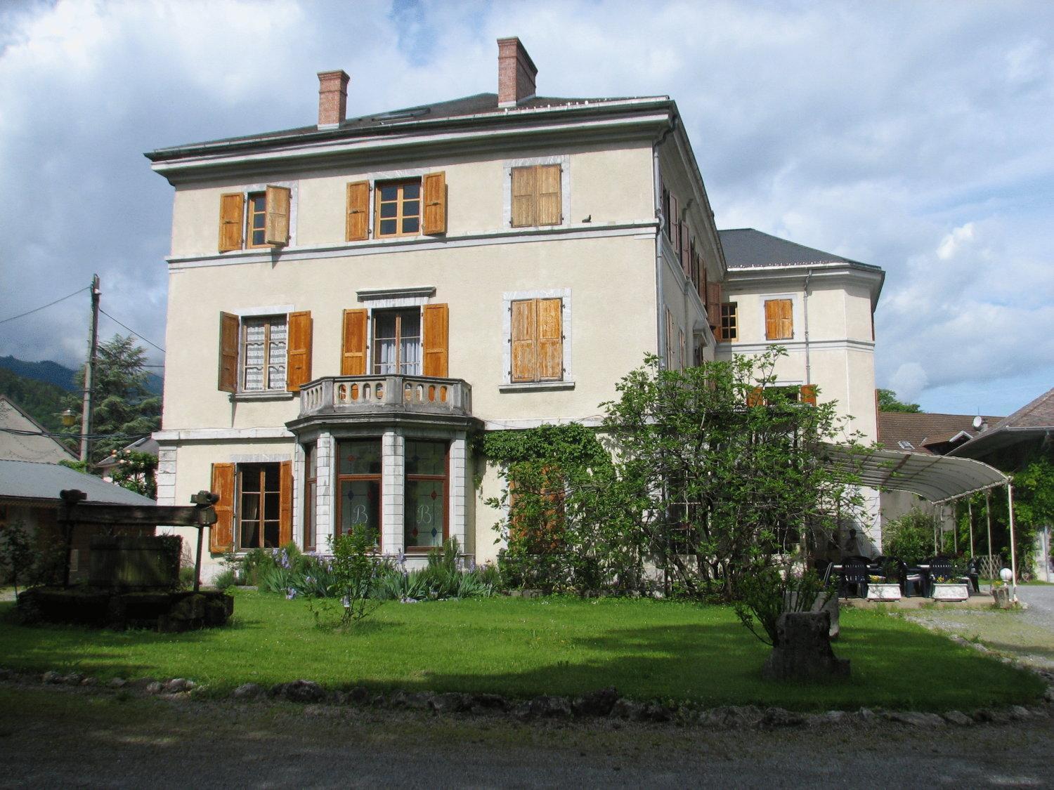 Hotel Du Parc - Manoir Du Baron Blanc Faverges Dış mekan fotoğraf