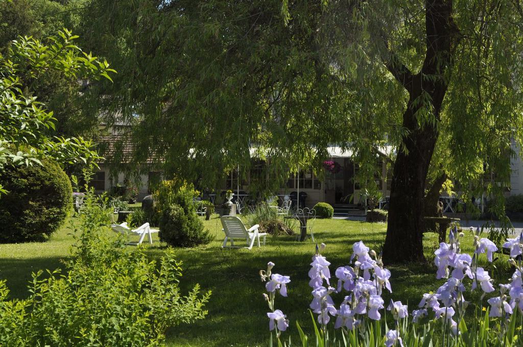 Hotel Du Parc - Manoir Du Baron Blanc Faverges Dış mekan fotoğraf